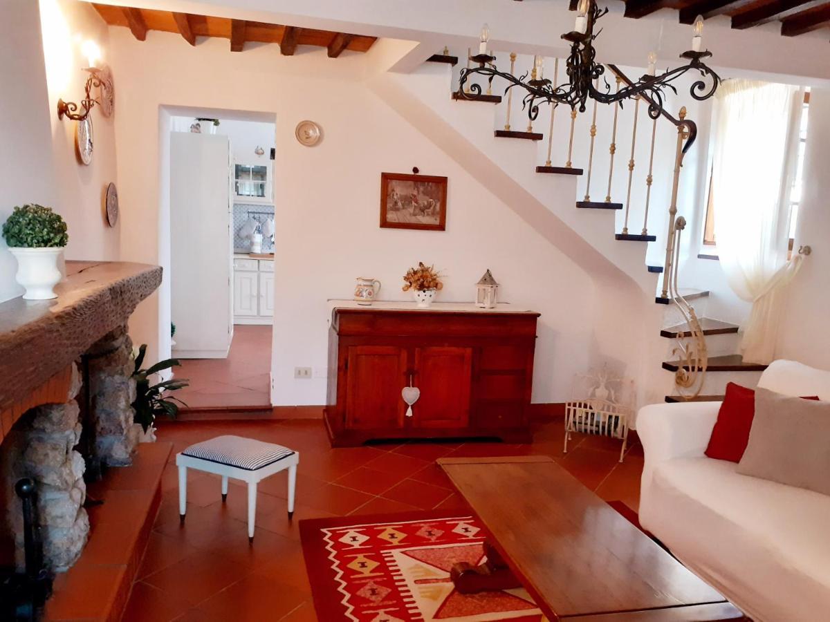 Holiday home Rustico Degli Ulivi